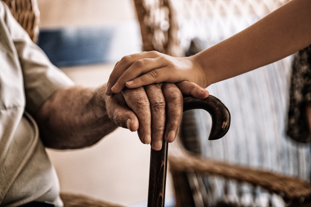 Conheça os sintomas e o tratamentos para o Alzheimer